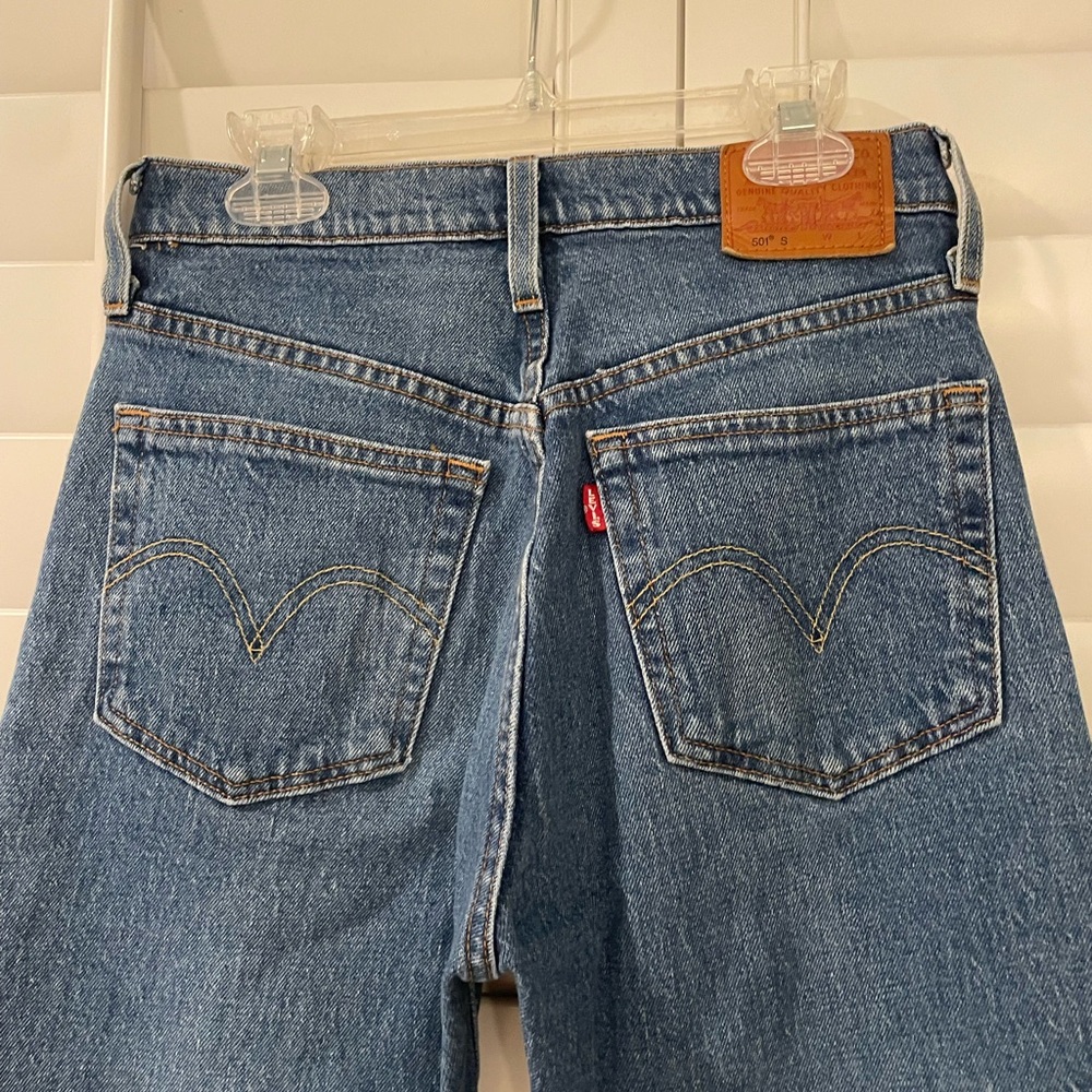 Levi’s 501s Skinny Jeans Medium Wash Sz27 Classic 90s Cut - Picture 6 of 10
